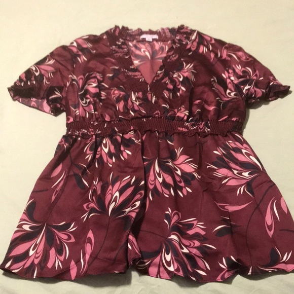 Maternity Blouse - Liz Lange Size XL - Picture 4 of 6